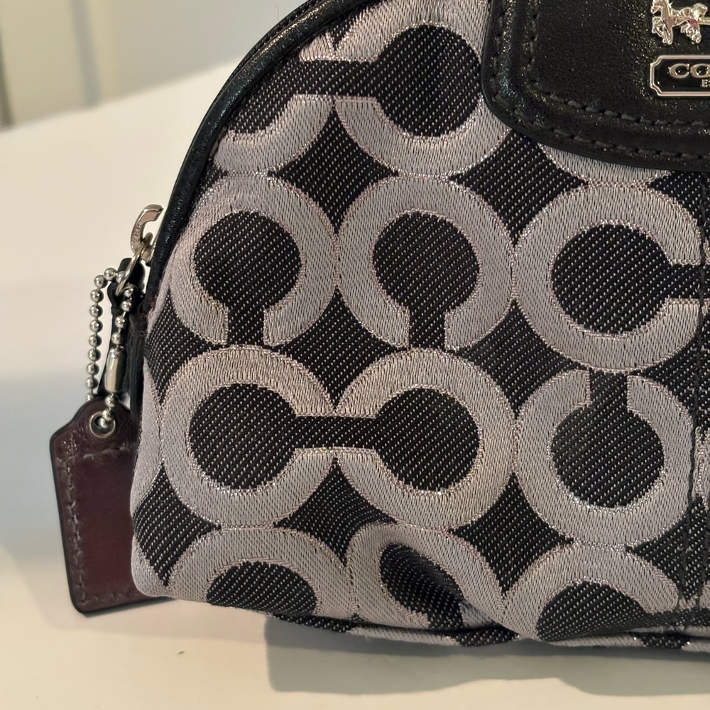 COACH Gunmetal Black/Black C Logo COSMETIC BAG NWOT - Picture 4 of 15